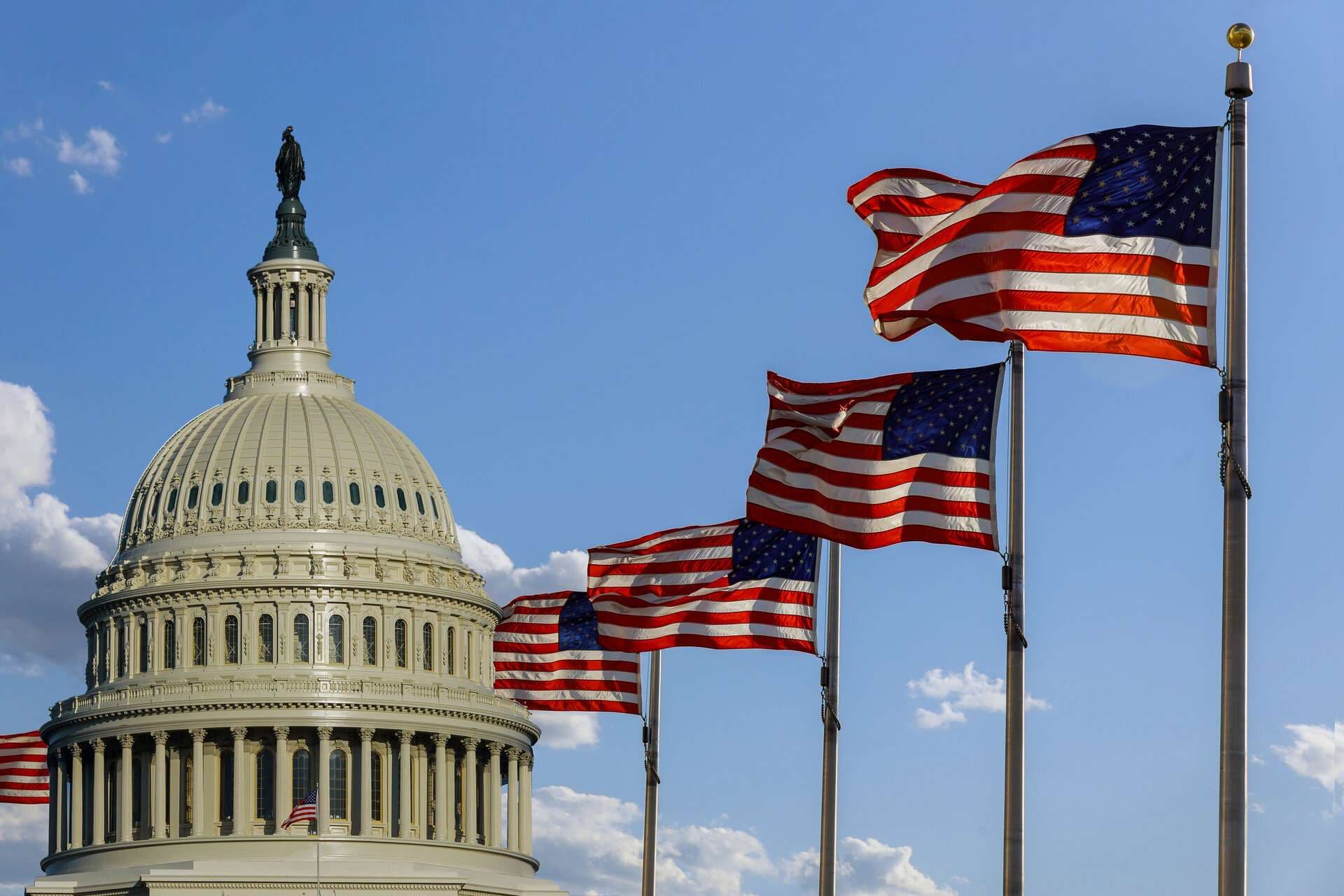 House Calls on Trump to Halt Iran War: Crypto Markets Under Scrutiny