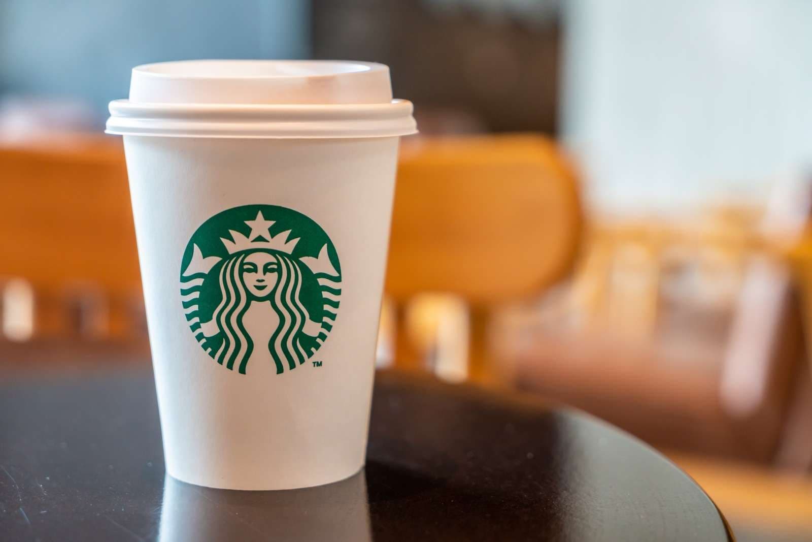 Starbucks Reports: 2026 Expectations Rise as Shares Surge Past 7%