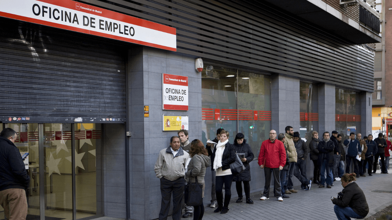 Eurozone Unemployment Holds at 6.3% in June – Market Implications