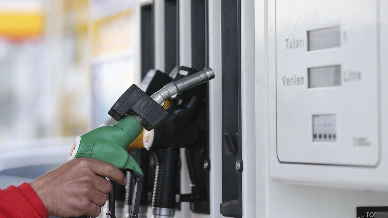Fuel Prices Surge to Peaks Under Exchange Rate Shock and Tax Burden