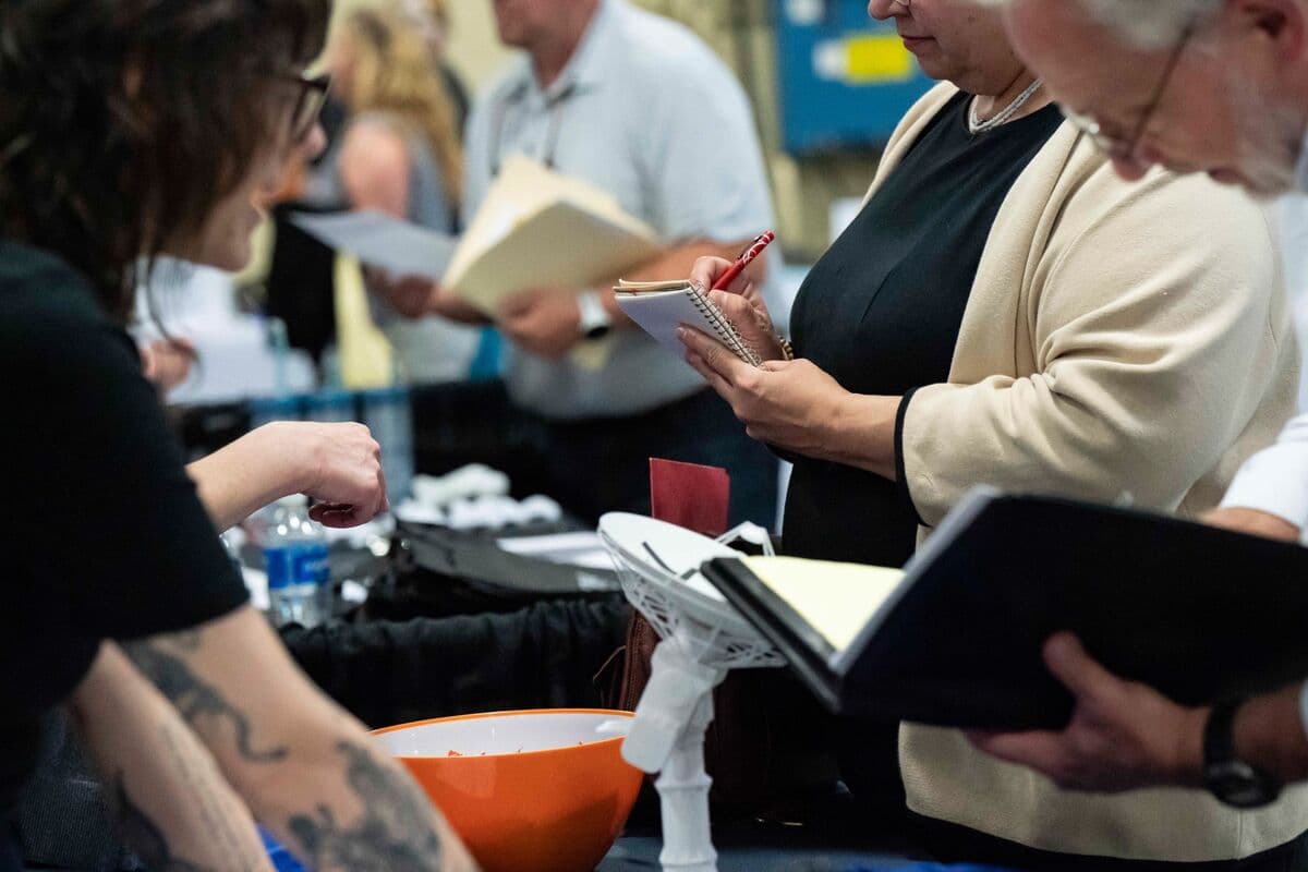 JOB LOSS IN THE US: Rapid Decline in Employment Despite Decreasing Unemployment Rate