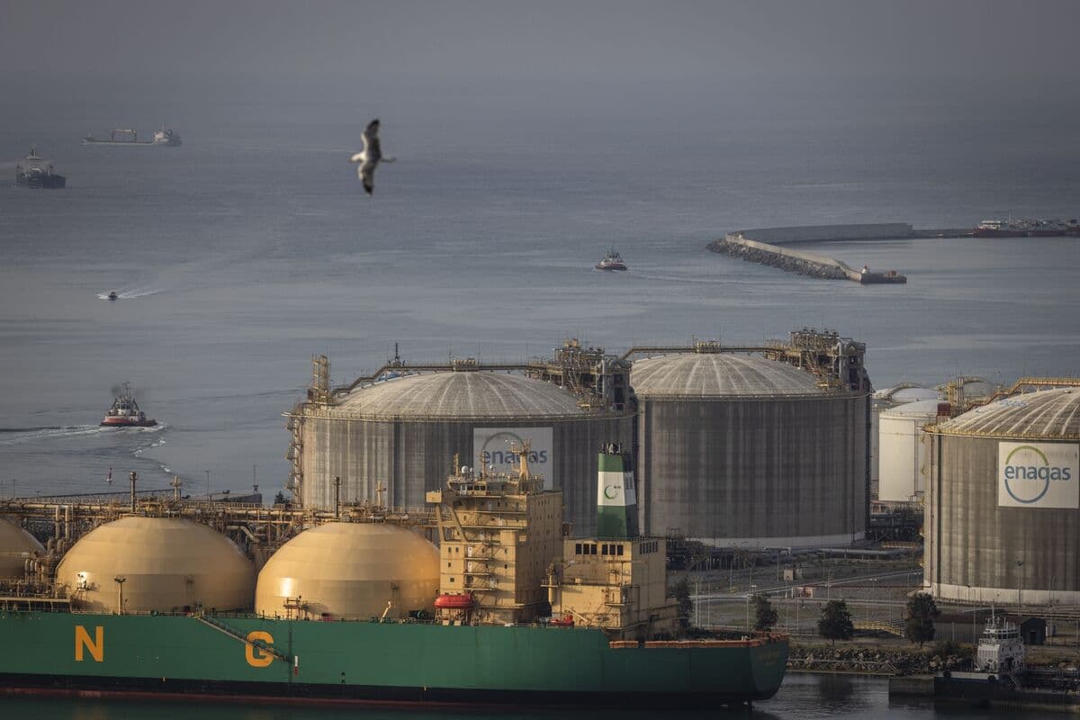European Natural Gas Prices Edge Lower as Traders Assess Middle East Tensions
