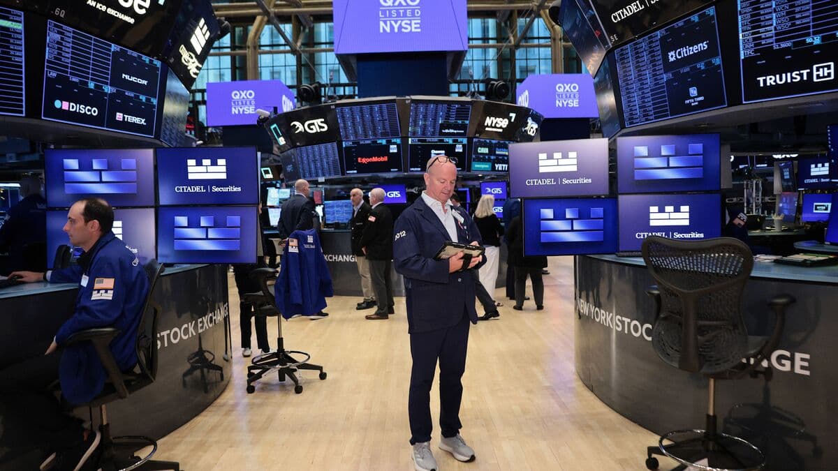 US Banking Giants Poised for Strong Earnings and Netflix's Strategic Pivot