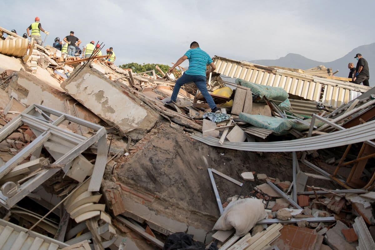 Venezuela'da Deprem Sonrası Seçimler: Devrimin Sonu Mümkün mü?