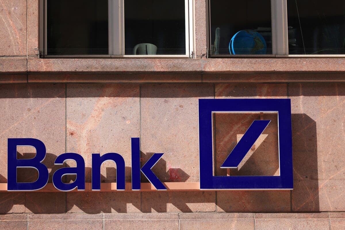 World's Largest Bank and World Bank Launch $1 Billion Trade Finance Platform