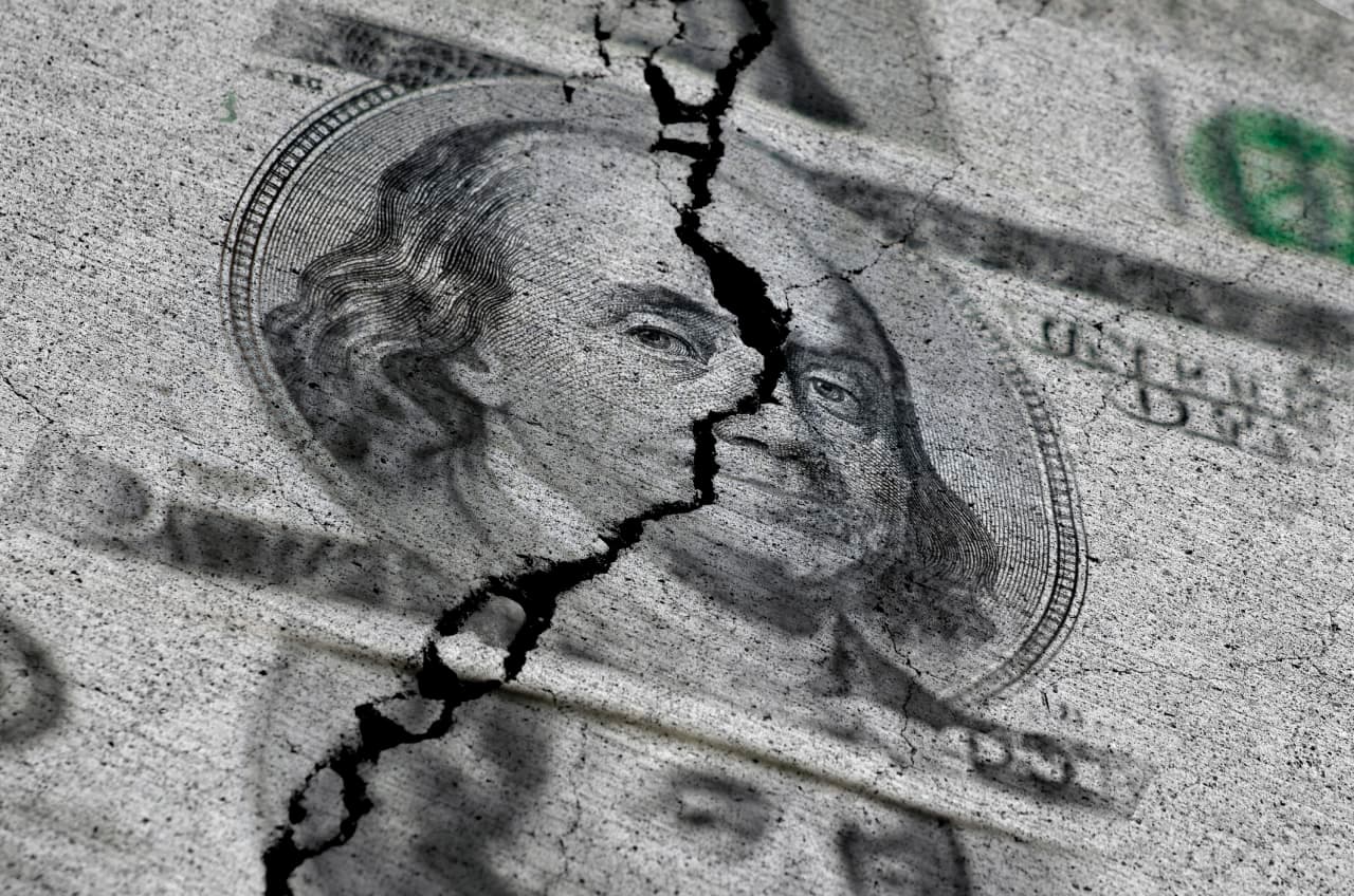 Ağustos Volatilitesi: LME Stokları ve Çin Talebi Piyasaları Nasıl Sarsacak?