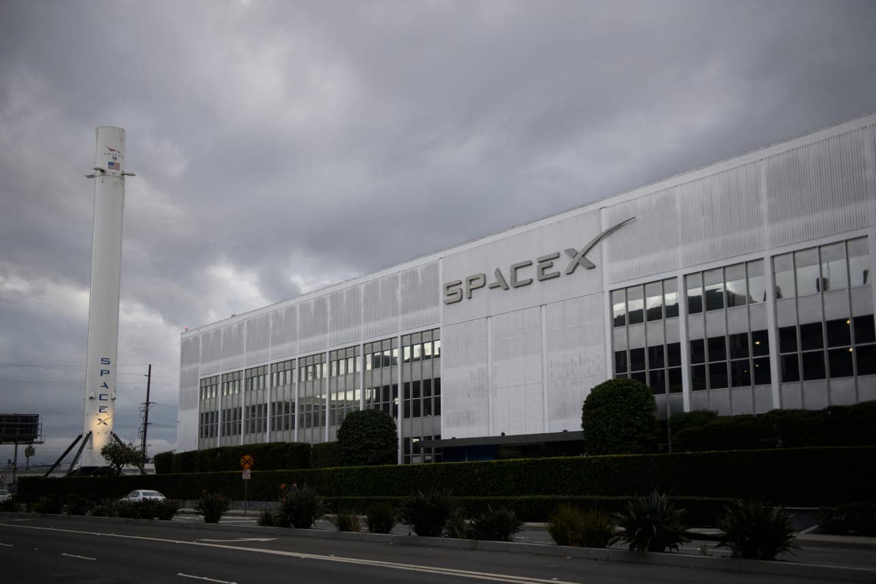 SpaceX'in Hisse Senedi, IPO Fiyatının Altına Düştü: Yatırımcılar Krizle Karşı Karşıya mı?