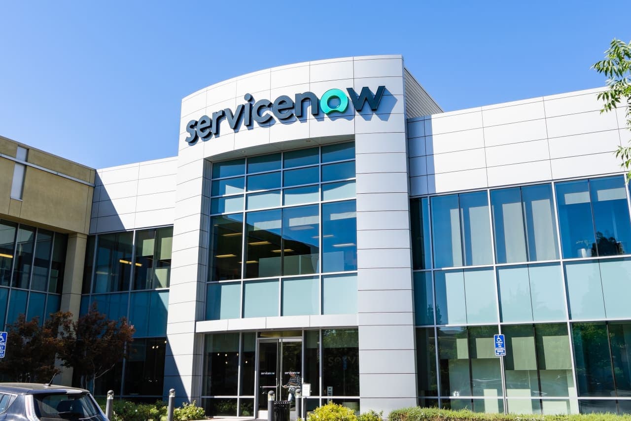 ServiceNow’un Güvenlik Geliri Beklentileri Aştı, Hisse Senedi Yükselişi