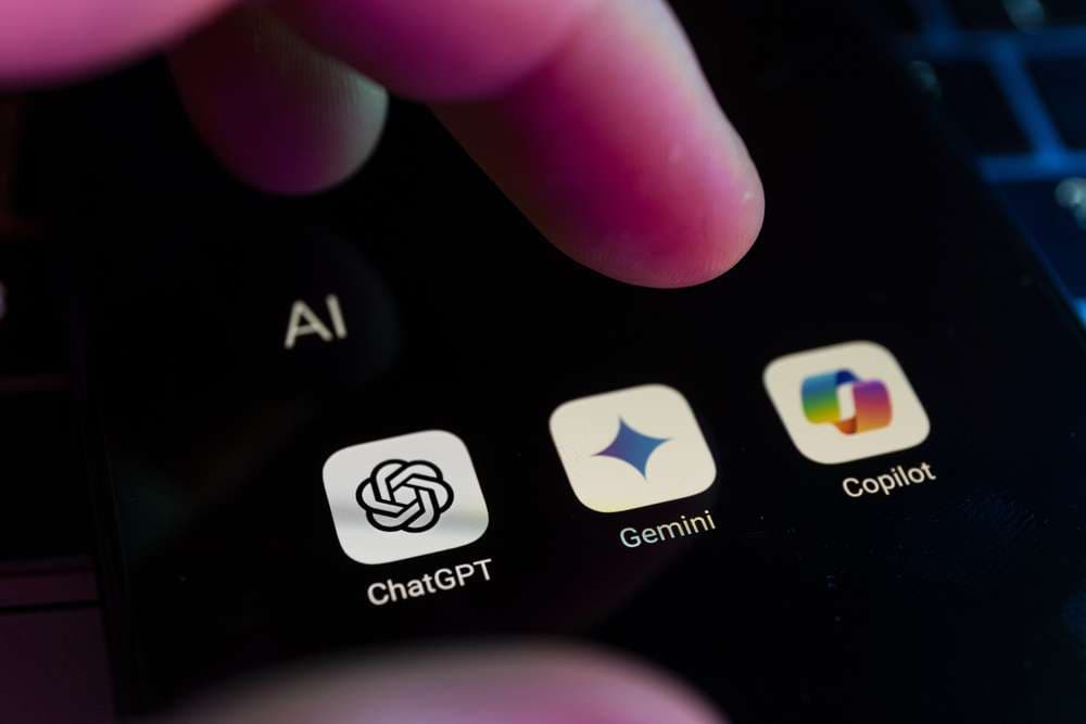Yapay Zeka Savaşı: OpenAI ve Google'ın Kara Listedeki Çinli Şirketlerle İlişkisi