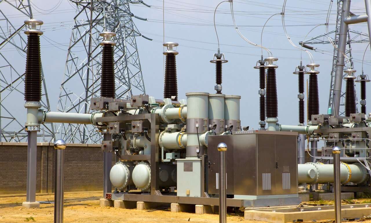 Fransa'nın Elektrik İhracatı 2026 Yarı Yılı Rekor Kırdı: Yenilenebilir Çığır Açıyor