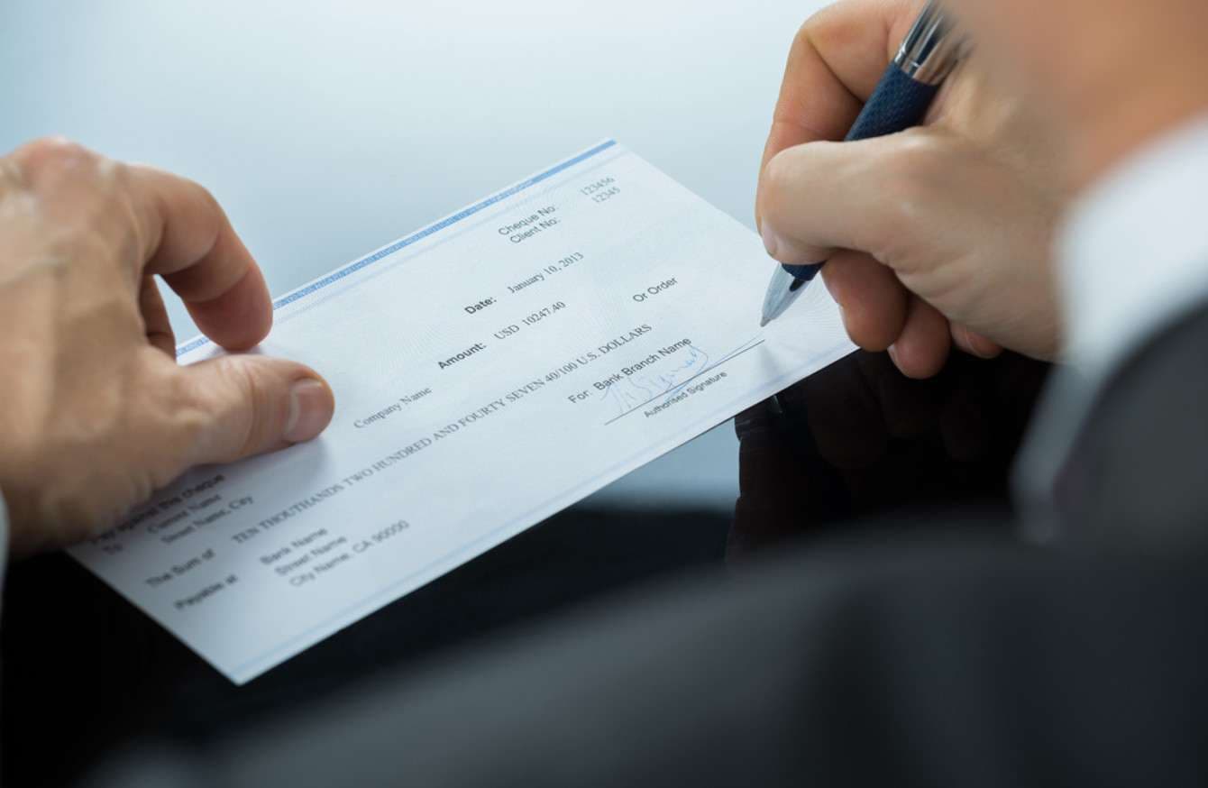 Credit Card Crisis: Unpaid Charge-Offs Surge 54% in First Half, Investors Brace for Risk Shift