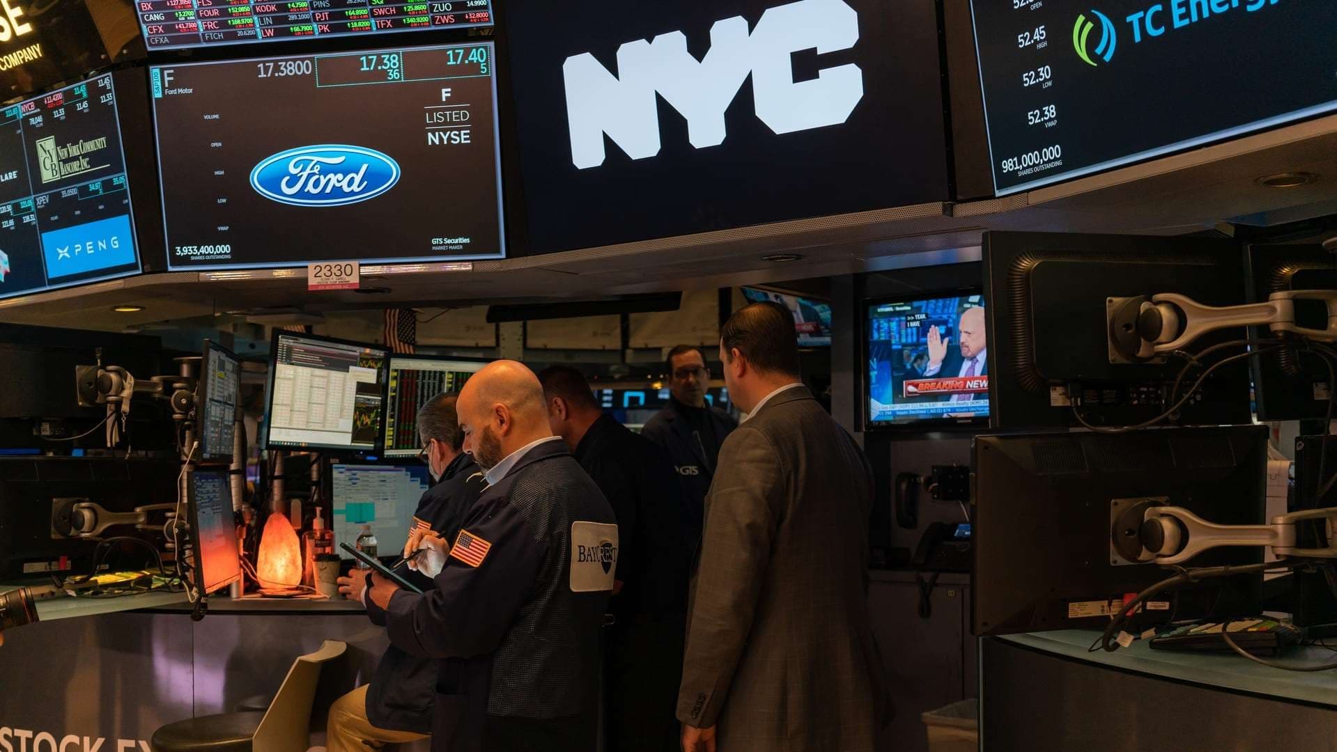 US House Bans Congressional Stock Trading: Historic Strike for Market Transparency