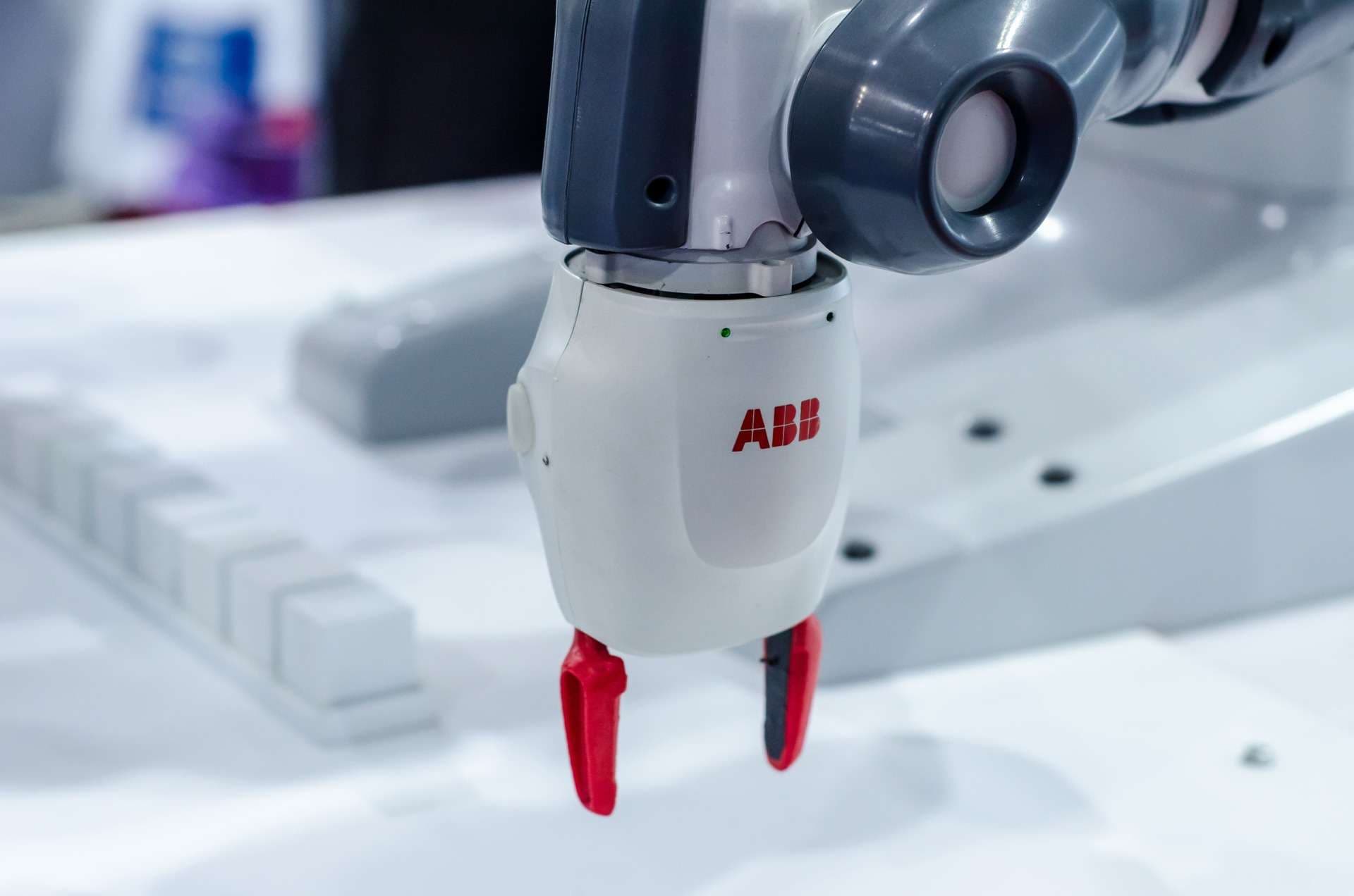 Endüstriyel Otomasyonda Dev Konsolidasyon: ABB, Rotork ile Hakimiyetini Genişletiyor