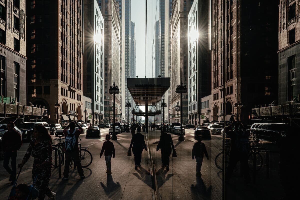 Wall Street's CLO Fracture: Profit Margins Melt in the $1.3 Trillion Market