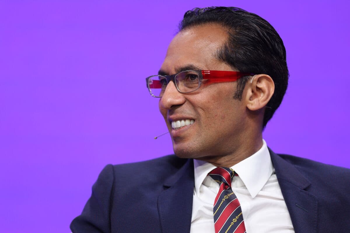 Tycoon Dewji, Pil Minerali Talebine Cevap Veriyor