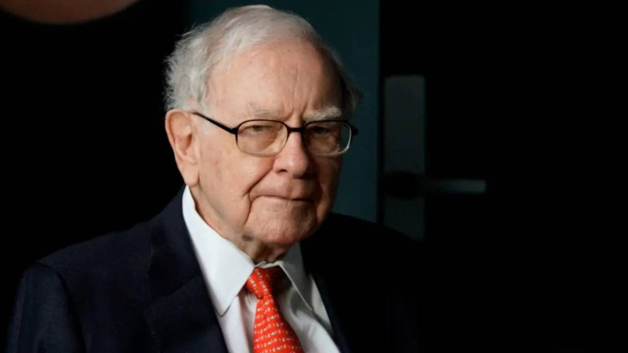Buffett'in YZ Uyarısı: Yapay Zeka Harcamaları Nakit Akışları Riskine Atar