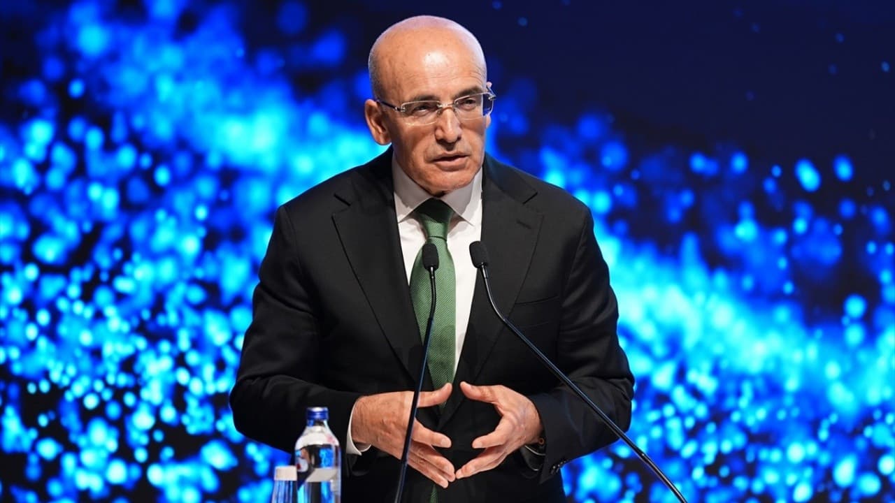 Şimşek'in 1 Trilyonluk Reel Sektör Finansmanı: Stratejik Hamle ve Piyasa Etkileri