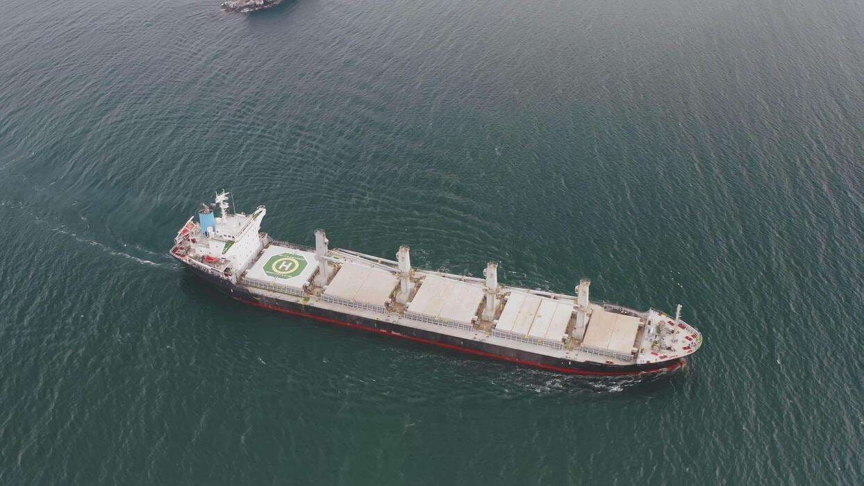 Karadeniz'de Rus Donanmasının Saldırısı: Kuru Yük Gemisi Çarpması Piyasalara Yansımaları