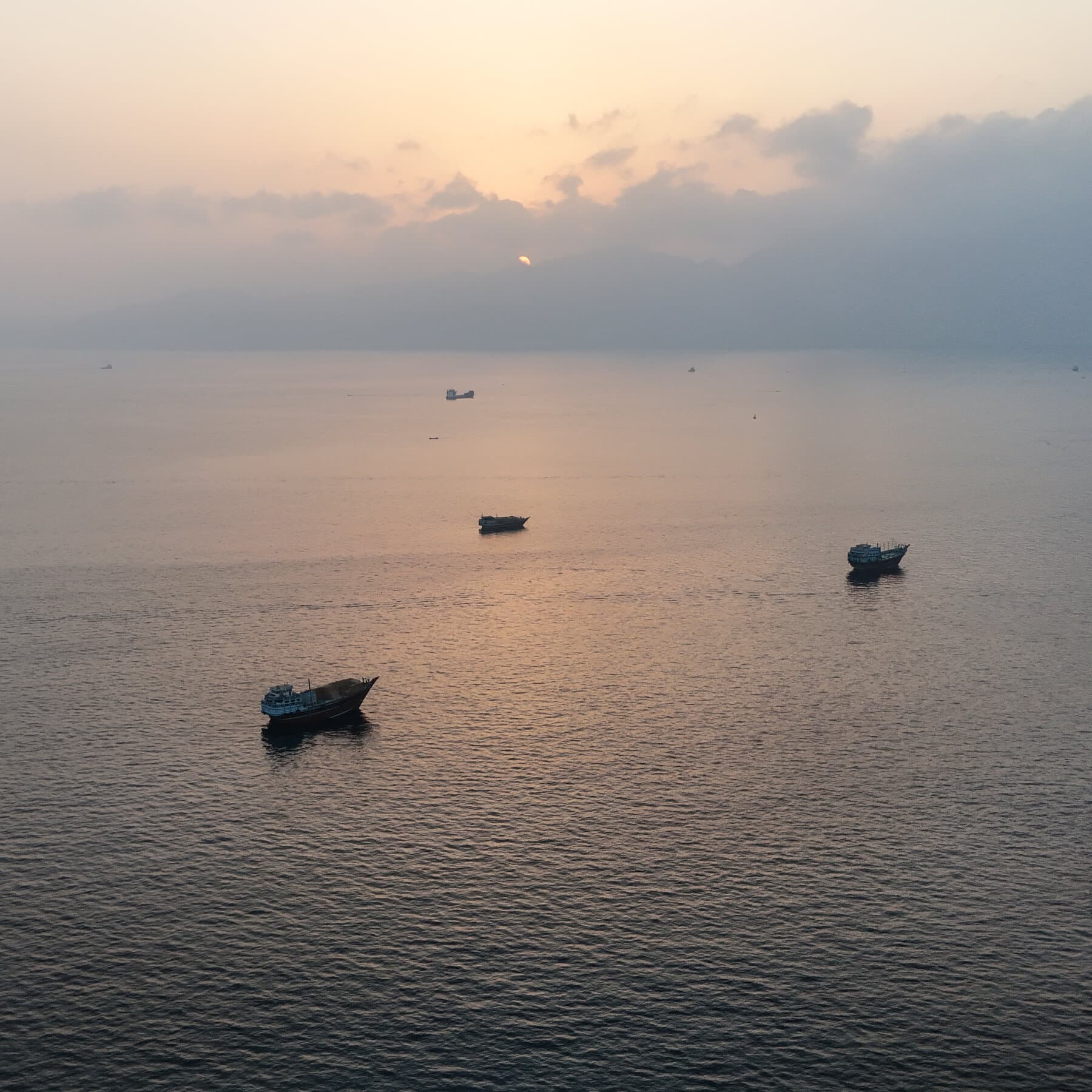 Dangerous Waters: Hormuz Strait at a Crossroads of Escalating Risks